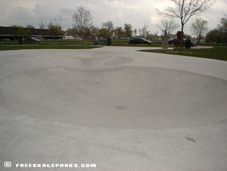9. Lakewood Link Skatepark - A few saucers for the kids.