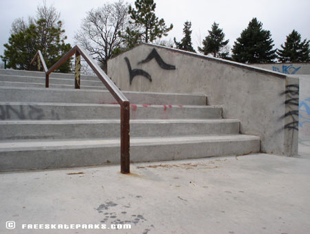 10. Double-set with kinked handrail.
